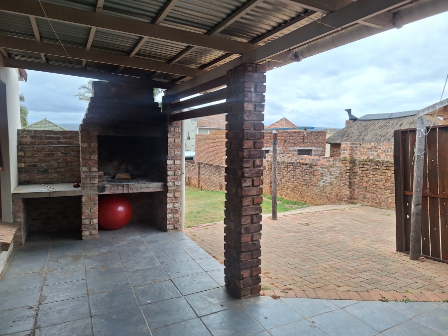 3 Bedroom Property for Sale in Strelitzia Park Eastern Cape